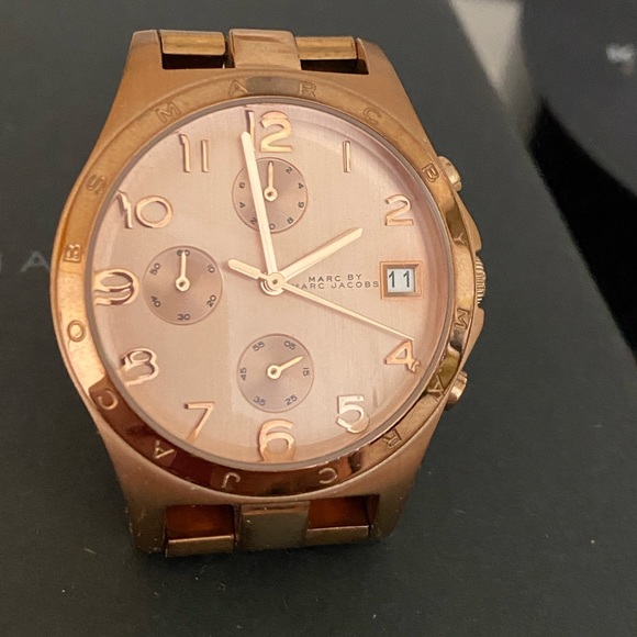 Marc Jacobs Chronograph Rose-gold Watch - Picture 2 of 10